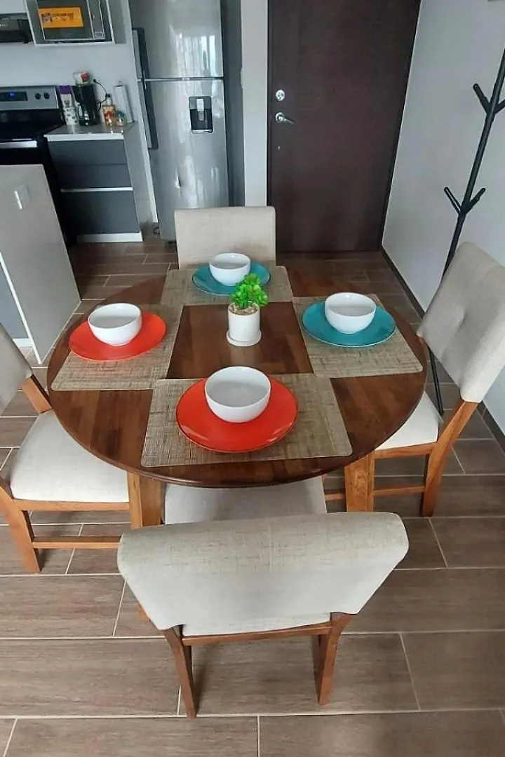 아파트 Lindo Apartamento En Parque Mateo 과테말라
