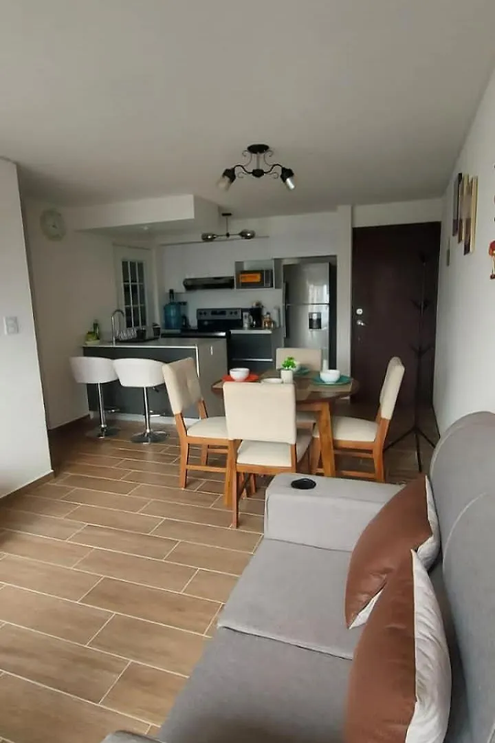 아파트 Lindo Apartamento En Parque Mateo 과테말라