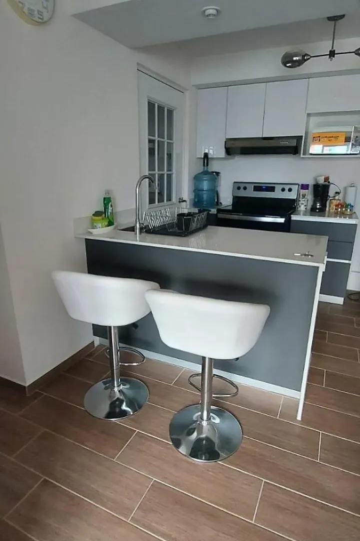 아파트 Lindo Apartamento En Parque Mateo 과테말라